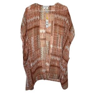 ✨BNWT - BCBGeneration Peach Rose Shawl Top - size OS✨